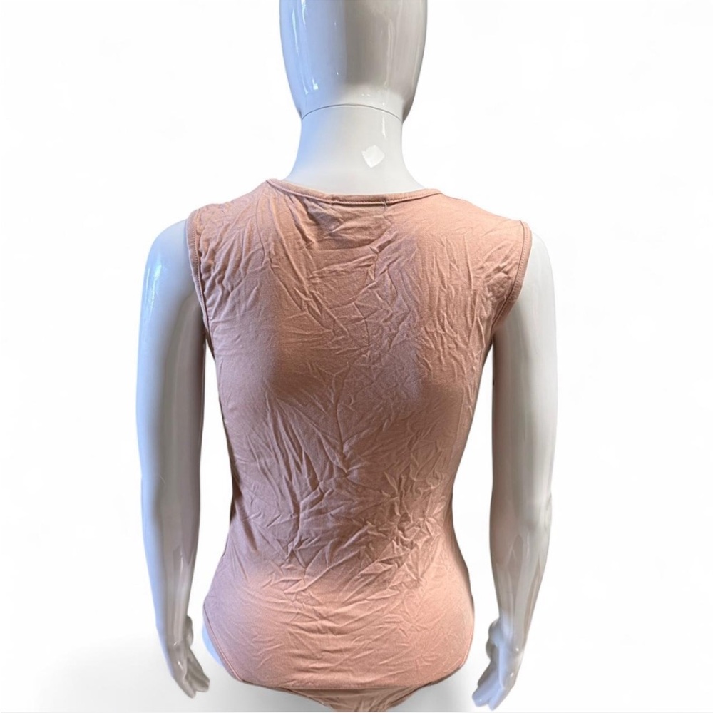 PrettyLittleThing Blush Tank Top - Picture 4 of 9